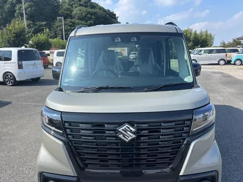 Suzuki Spacia Base