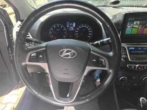 Hyundai Accent