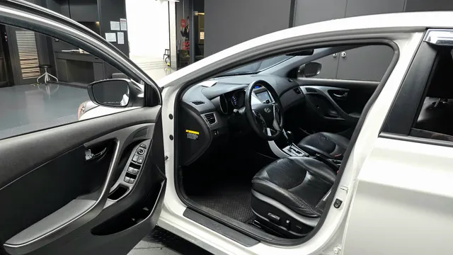 Hyundai Elantra (Avante)
