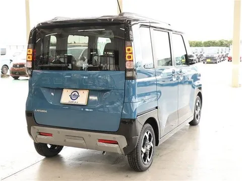 Mitsubishi Delica Mini