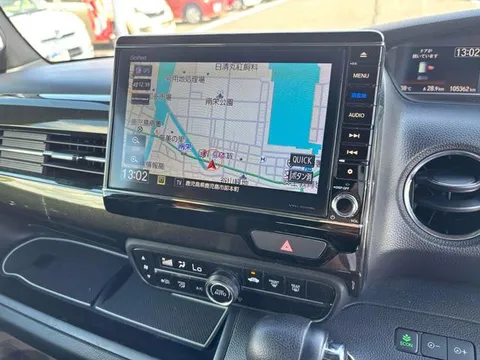 Honda N-BOX Custom