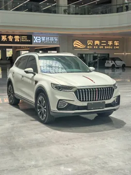 Hongqi HS5