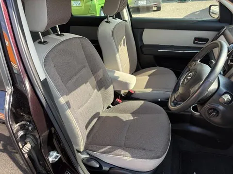 Mazda Verisa