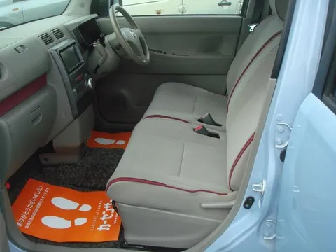 Toyota Pixis Space