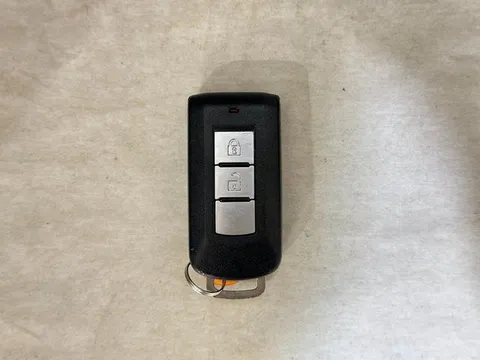 Mitsubishi I