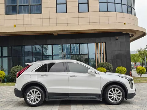 Cadillac XT4