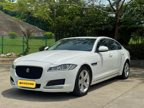 Jaguar XFL