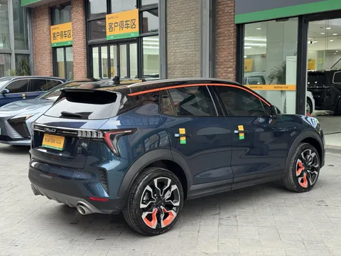 Lynk & Co Lynk & Co 06