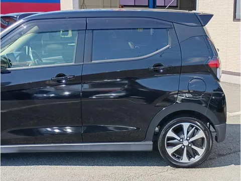 Mitsubishi eK X