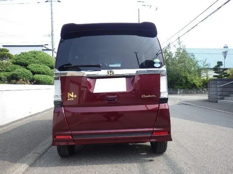 Honda N-BOX Plus Custom