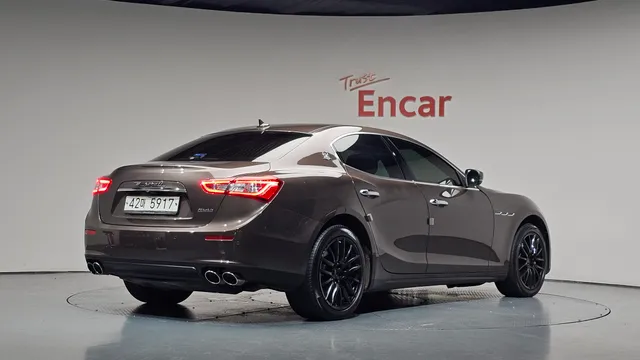 Maserati Ghibli