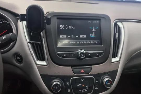 Chevrolet Malibu XL