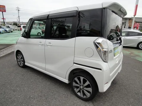 Mitsubishi eK Space Custom