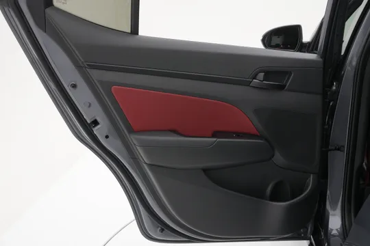 Hyundai Elantra (Avante)