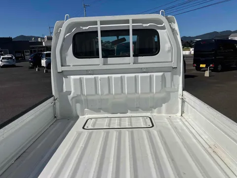 Mazda Scrum Truck
