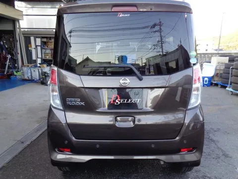 Nissan Dayz Roox