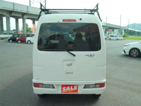 Daihatsu Hijet Cargo