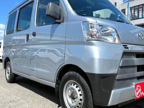 Toyota Pixis Van