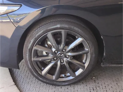 Mazda MAZDA3 Fastback