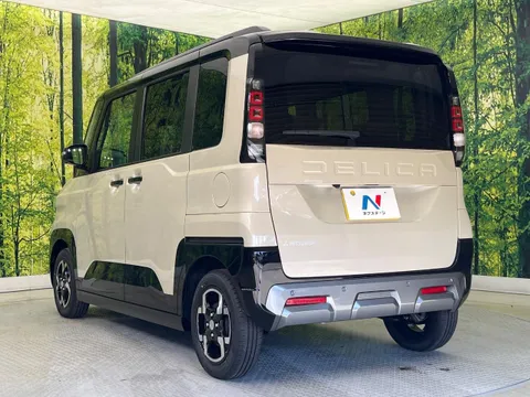 Mitsubishi Delica Mini