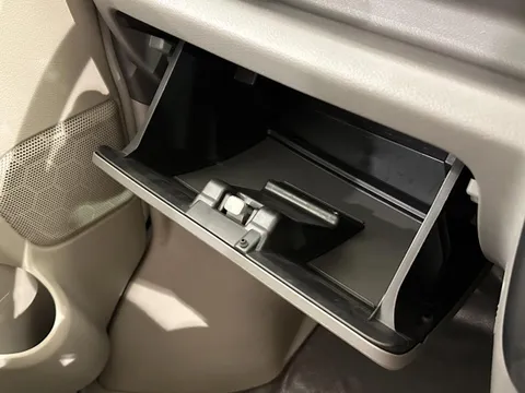 Mitsubishi Minicab Van