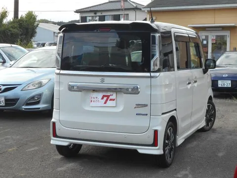 Suzuki Spacia Custom