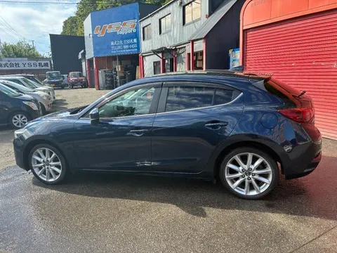Mazda Axela Sport