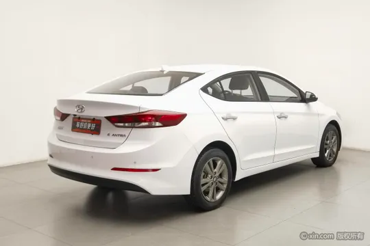 Hyundai Elantra (Avante)