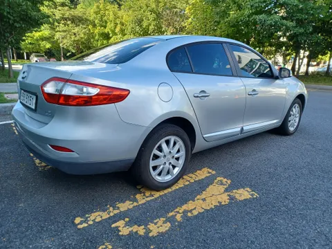 Renault SM3