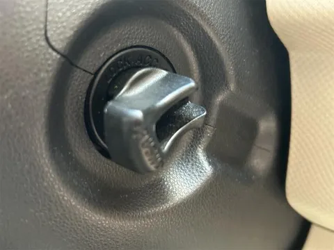 Subaru Lucra