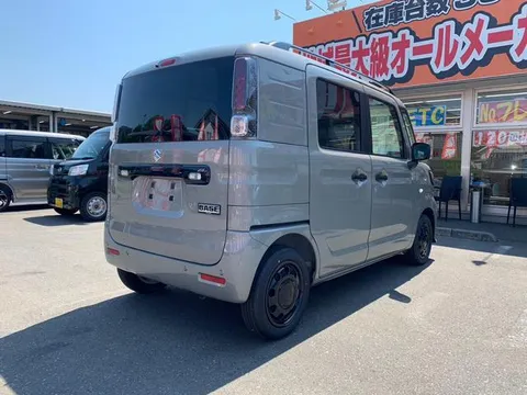 Suzuki Spacia Base