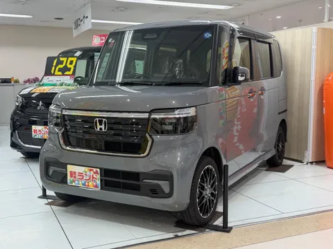 Honda N-BOX Custom