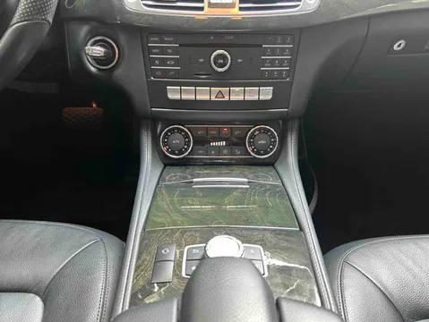 Mercedes-Benz Mercedes-Benz CLS