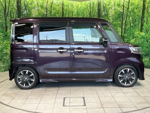 Suzuki Spacia Custom