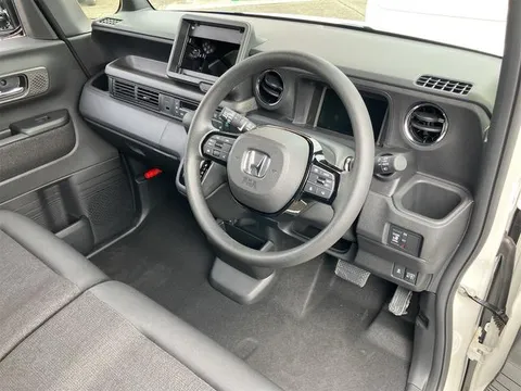 Honda N-BOX Custom