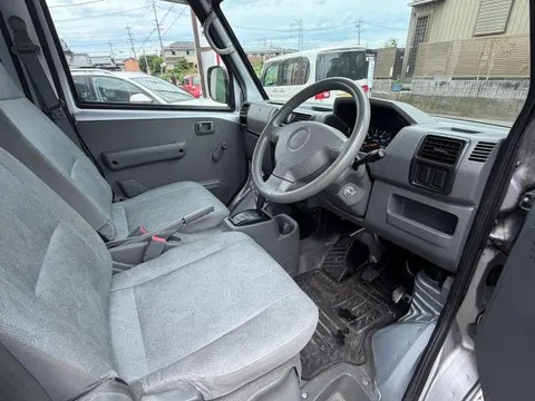 Mitsubishi Minicab Van