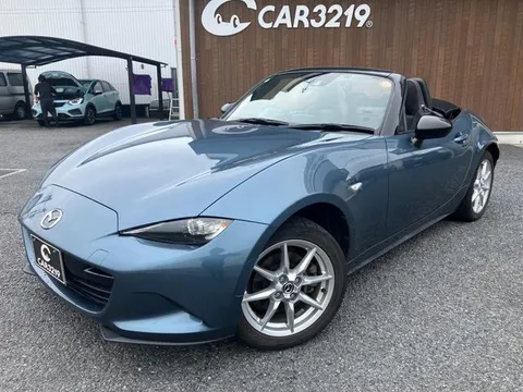Mazda MX-5 (Roadster)
