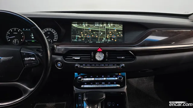 Genesis G90 (EQ900)