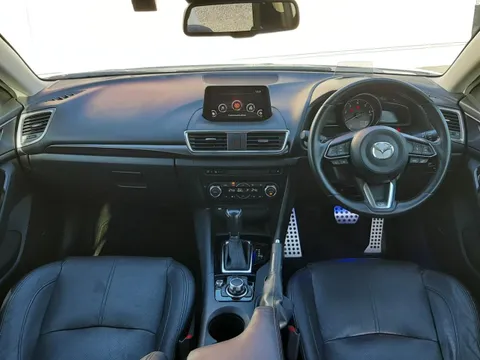 Mazda Axela Sport