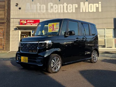 Honda N-BOX Custom