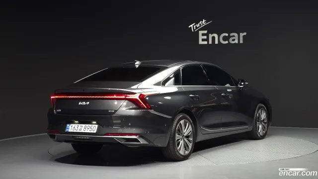 Kia K8