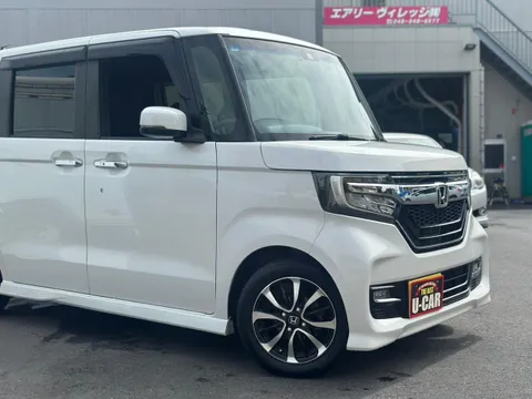 Honda N-BOX Custom