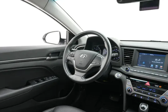 Hyundai Elantra (Avante)
