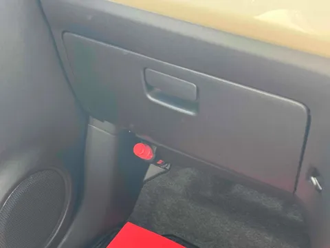 Daihatsu Mira Tocot