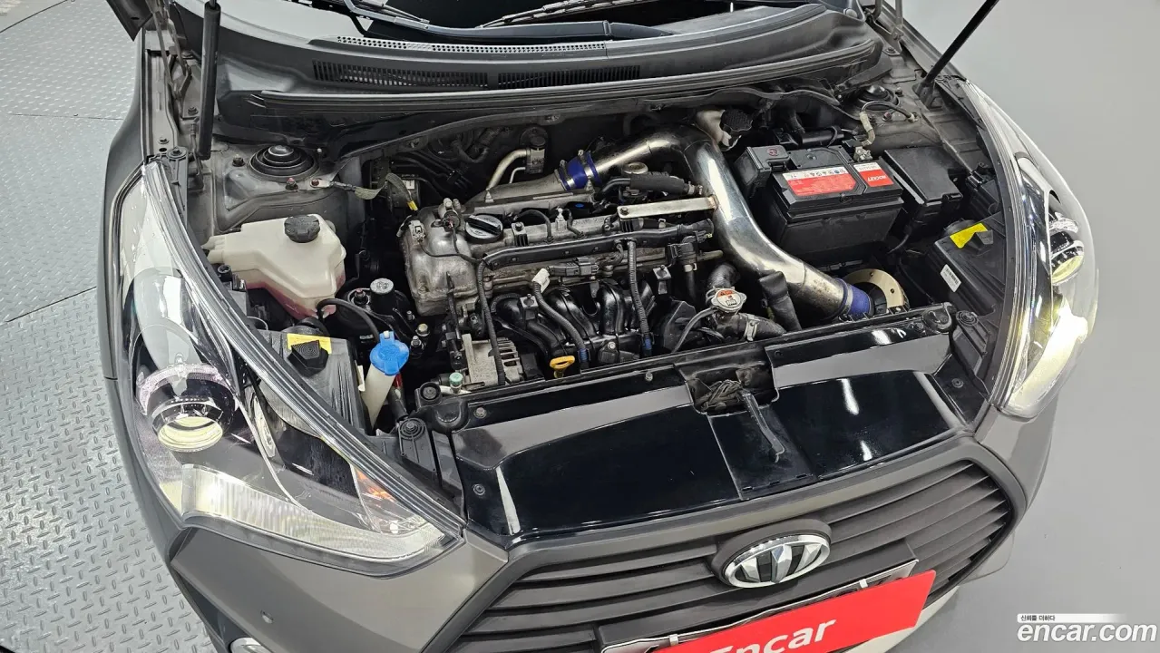 Hyundai Veloster