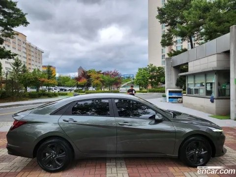 Hyundai Elantra (Avante)