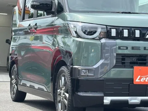 Mitsubishi Delica Mini