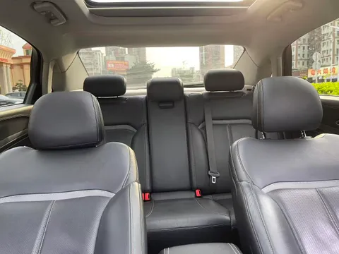 Ford Taurus