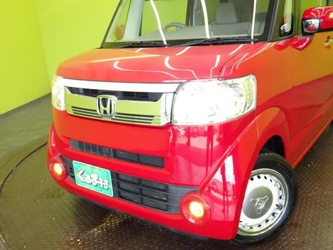 Honda N-BOX Slash