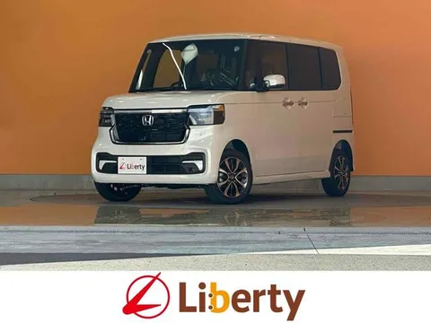 Honda N-BOX Custom